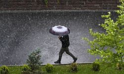 Meteorolojiden Kuvvetli Yağış Uyarısı: Sel Ve Hortum Riski