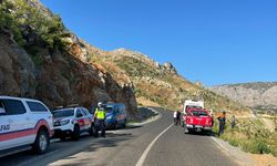 Alanya'da uçuruma yuvarlanan motosikletteki 1 kişi öldü, 1 kişi yaralandı