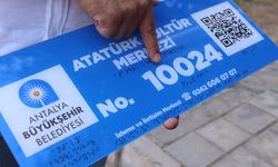 Antalya'da görme engelliler için duraklara kabartma yazılı levhalar eklenecek