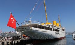 Atatürk'ün manevi mirası TCG Savarona, ziyaretçilerini duygulandırıyor