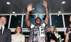 Ernest Poku, Beşiktaş tarihinin dördüncü Hollandalı futbolcusu oldu