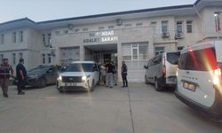Hatay'da bir çocuğu silah zoruyla alıkoydukları ileri sürülen 2 şüpheli tutuklandı