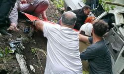 Hatay'da uçuruma yuvarlanan otomobildeki 2 kişi yaralandı