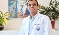 İdrar rengindeki koyulaşma susuzluk belirtisi olabilir