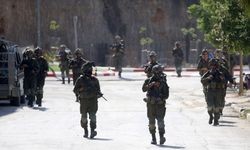 İsrail güçleri işgal altındaki Doğu Kudüs'te düğün salonuna baskın düzenledi