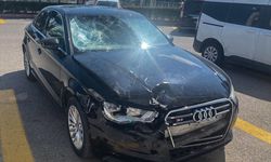 Mersin'de otomobiliyle çarptığı motosikletteki 2 kişinin üzerinden geçen sürücü kaçtı