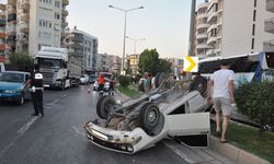 Mersin'de tırla çarpışan otomobildeki anne ve kızı yaralandı