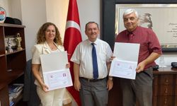 Muratpaşa Kaymakamı Kara, UTEF yetkililerine teşekkür belgesi verdi