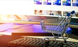 Okula dönüş alışverişleriyle aylık e-ticaret hacminin 400 milyar lirayı aşması bekleniyor