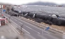 Kolombiya’da Kıyamet Gibi Deprem: Tsunami Uyarısı Verildi
