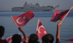 Türk donanmasının seçkin platformları 'TEKNOFEST Mavi Vatan' öncesi Yalova'da selamlama geçişi yaptı