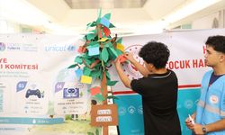 Hatay’da Çocuklar İklim Ağacına Gelecek İçin Önerilerini Astı