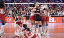 A Milli Kadın Voleybol Takımı, İtalya'yı 3-2 yenerek Avrupa şampiyonu oldu