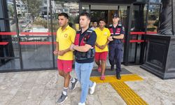 Alanya'da market çalışanının bıçaklanmasına ilişkin 2 şüpheli tutuklandı