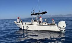Antalya'da balıkçılar en büyük balığı tutmak için yarışıyor