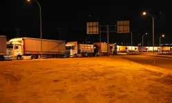 Cilvegözü’nde İnsanlık Dışı Manzara: Tır Şoförleri Kaderine Terk Edildi!