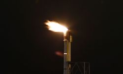 Çin, dünyanın en büyük LNG alıcısından küresel satıcıya dönüşüyor