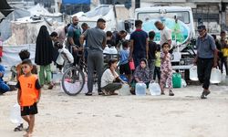 DSÖ, Gazze'de kış mevsimi öncesi su kaynaklı hastalıkların riski ve yayılması konusunda uyardı