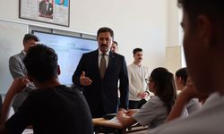 Hatay Valisi Mustafa Masatlı öğretmenler ve öğrencilerle buluştu