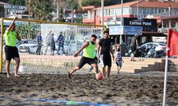 Hatay'da plaj futbolu turnuvası düzenlendi