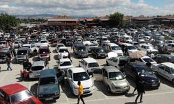 “Araç Pazarında Satıcı Çok, Alıcı Az: Otomobiller Neden Satılmıyor?”