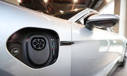 Jeopolitik gelişmeler hibrit ve elektrikli otomobile yönelimi artırıyor