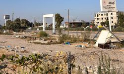 Hatay’da Konteynerler Kaldırıldı, Geride Çöp Yığınları Kaldı