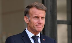 Macron'dan çocukları korumak için yapay zeka modellerinin incelenmesi çağrısı