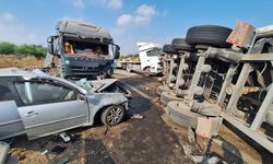 Mersin'de karşı şeride geçen tır iki araca çarptı, 1 kişi öldü, 2 kişi yaralandı