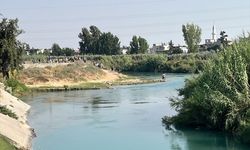 Mersin'de nehirde boğulma tehlikesi geçiren kişi hastanede öldü