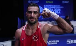 Milli boksör Emrah Yaşar, Avrupa Şampiyonası'nda finale yükseldi
