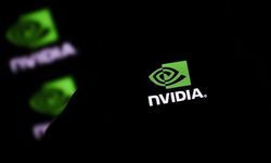 Nvidia CEO'su Huang'dan yapay zekanın insanlığı yok edebileceği iddialarına 'kıyamet senaryoları' nitelemesi