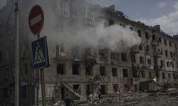Rusya: Ukrayna'da askeri amaçla kullanılan lojistik merkezini ve gemiyi vurduk