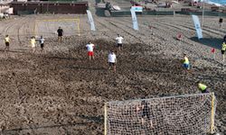 Samandağ’da Plaj Futbolu Şöleni Kupa Töreniyle Sona Erdi