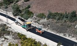 HBB’den Yayladağı’na 10,5 Kilometrelik Beton Asfalt