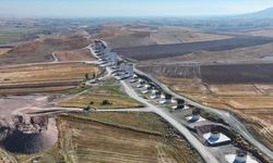 Bakan Uraloğlu: Ankara-Samsun hızlı demir yolu hattının Delice-Çorum etabında ilerleme yüzde 40'ı aştı