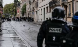 Fransa'da öğrenci eylemleri yaklaşık 1 aydır devam ediyor