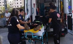 Hatay'da iki otomobilin çarpıştığı kazada 3 kişi yaralandı