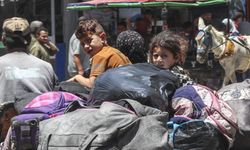 İsrail, saldırılarıyla felakete neden olduğu Gazze'de Filistinlileri sürgün planından vazgeçmedi