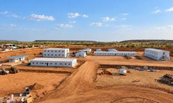 Karmod Nijer'deki maden sahasına 500 kişilik prefabrik işçi kampı kurdu