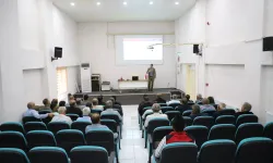 Altınözü'nde Muhtarlara Koruyucu Aile Eğitimi Verildi