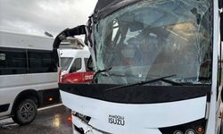 Manavgat'ta meydana gelen zincirleme trafik kazasında 6 kişi yaralandı