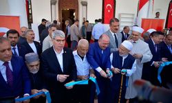 Osmaniye'de depremlerde aldığı hasarın ardından restore edilen cami ibadete açıldı