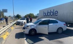 Serik'te trafik kazasına karışan 3 araçta hasar oluştu