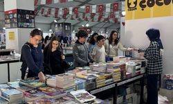 Uluslararası Kahramanmaraş Kitap Fuarı devam ediyor