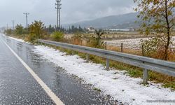 Hatay’da Sağanak Ve Dolu Etkili Oldu: Yollar Göle Döndü