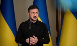 Zelenskiy: Ukrayna, ABD ve Rusya'nın katılımıyla üçlü bir toplantı yapılması konusunda anlaştık