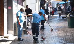 Yağmur Sonrası Uzun Çarşı Temizlendi