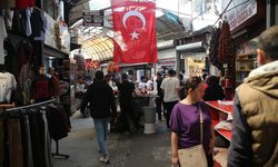 Tarihi Uzun Çarşı'da Ramazan Bayramı yoğunluğu