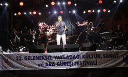 Uğur Aslan Hatay'da konser verdi